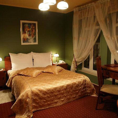 Hotel Atrium Nowy Tomysl Bagian luar foto