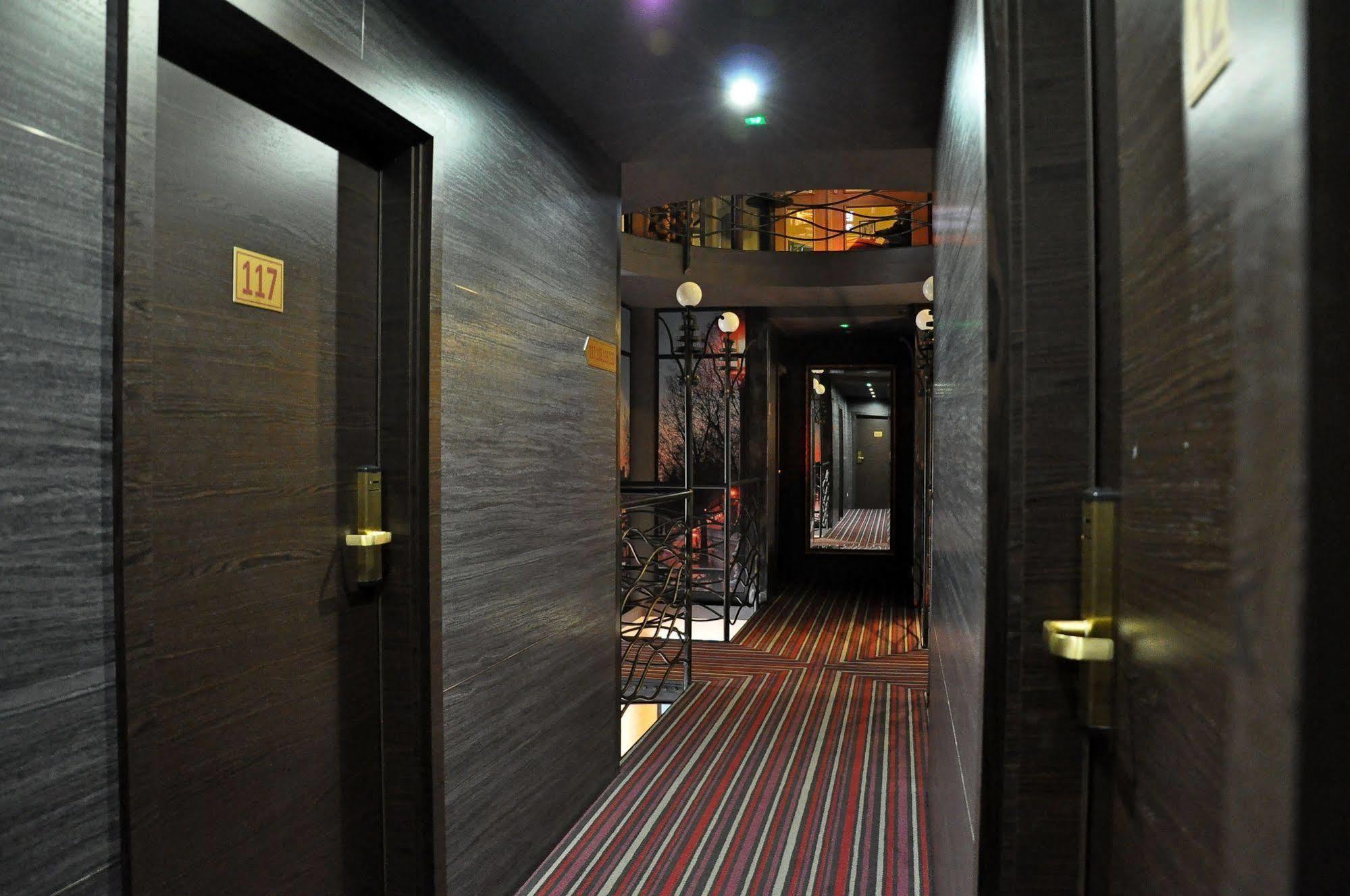 Hotel Atrium Nowy Tomysl Bagian luar foto