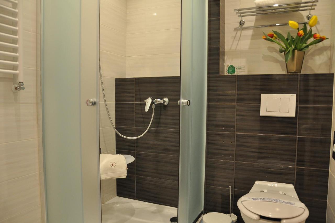 Hotel Atrium Nowy Tomysl Bagian luar foto